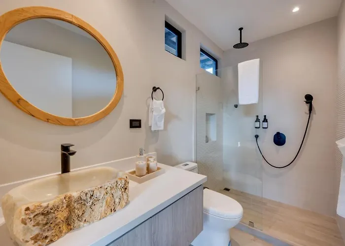 The #5 - Boutique In Flamingo - Ground Level Apartamento *