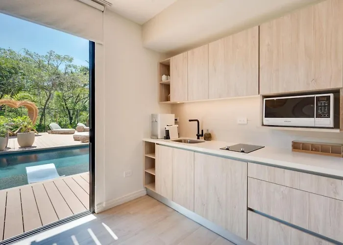 The #5 - Boutique In Flamingo - Ground Level Apartamento Playa Flamingo